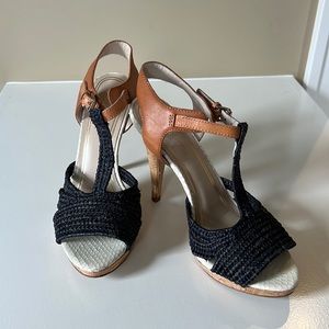 Juicy Couture summery sandals.